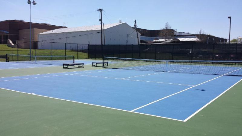 Oasis 3 Near Dfw Airport With Mediterranean Setting Irving Exterior foto