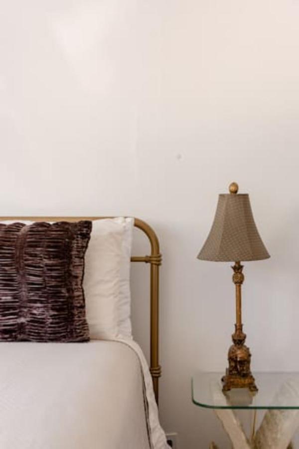 Oasis 3 Near Dfw Airport With Mediterranean Setting Irving Exterior foto